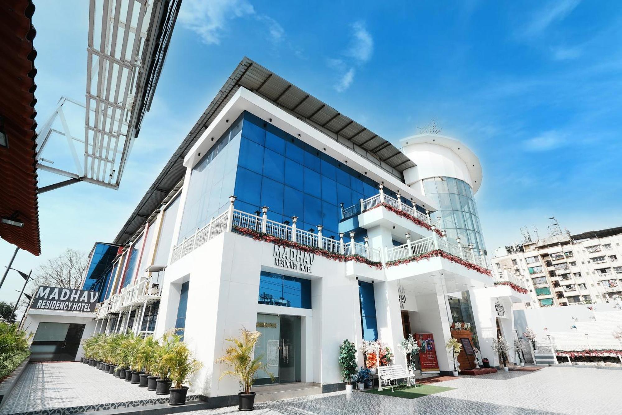 Madhav Residency Hotel & Banquet, Kalyan, Mumbai Luaran gambar